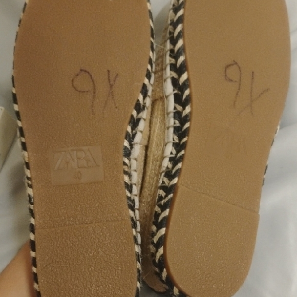 Zara Trafaluc Woven Cream and Black Shoes - Picture 3 of 3